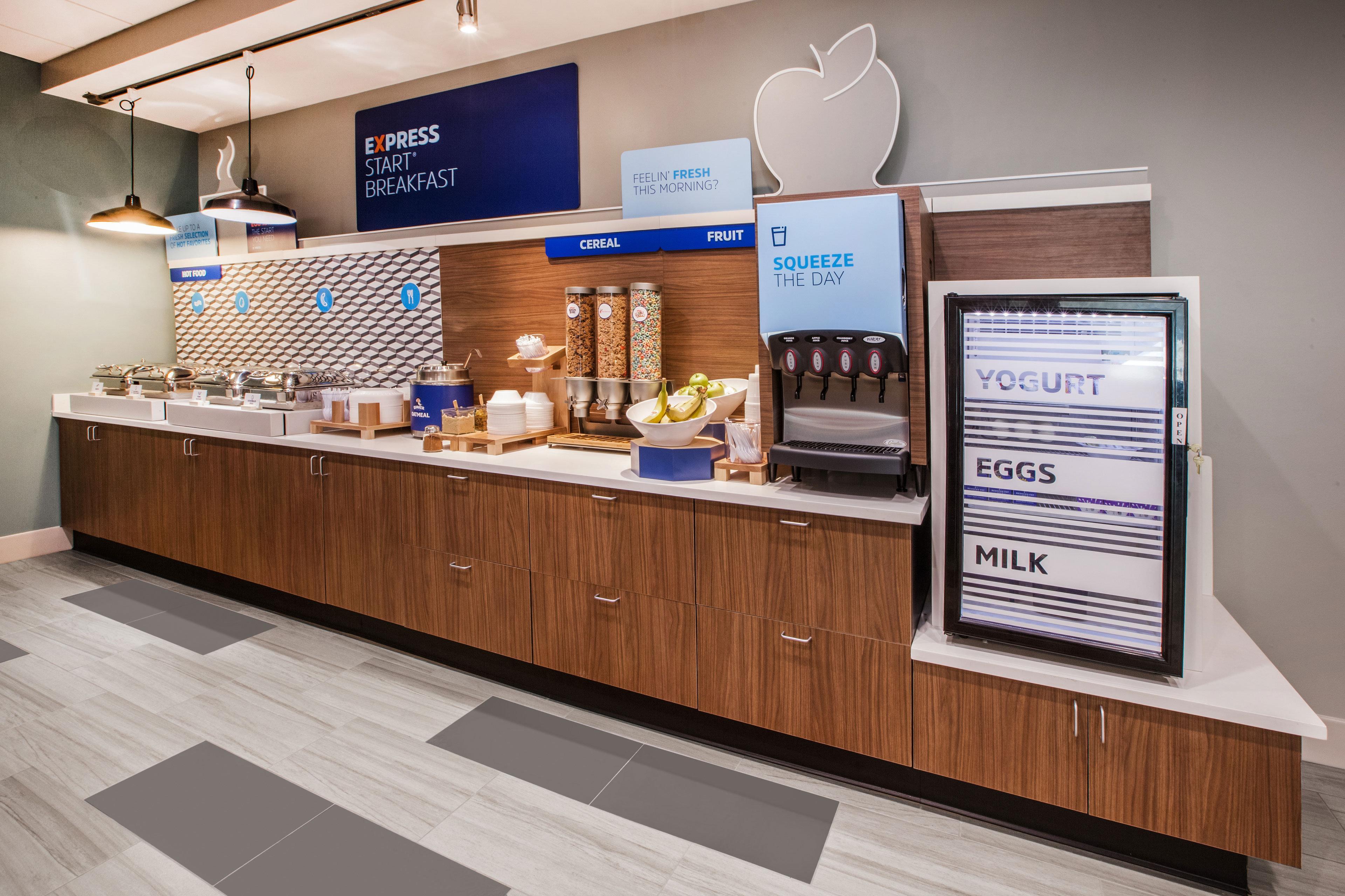 Holiday Inn Express & Suites Buffalo, An Ihg Hotel Εξωτερικό φωτογραφία