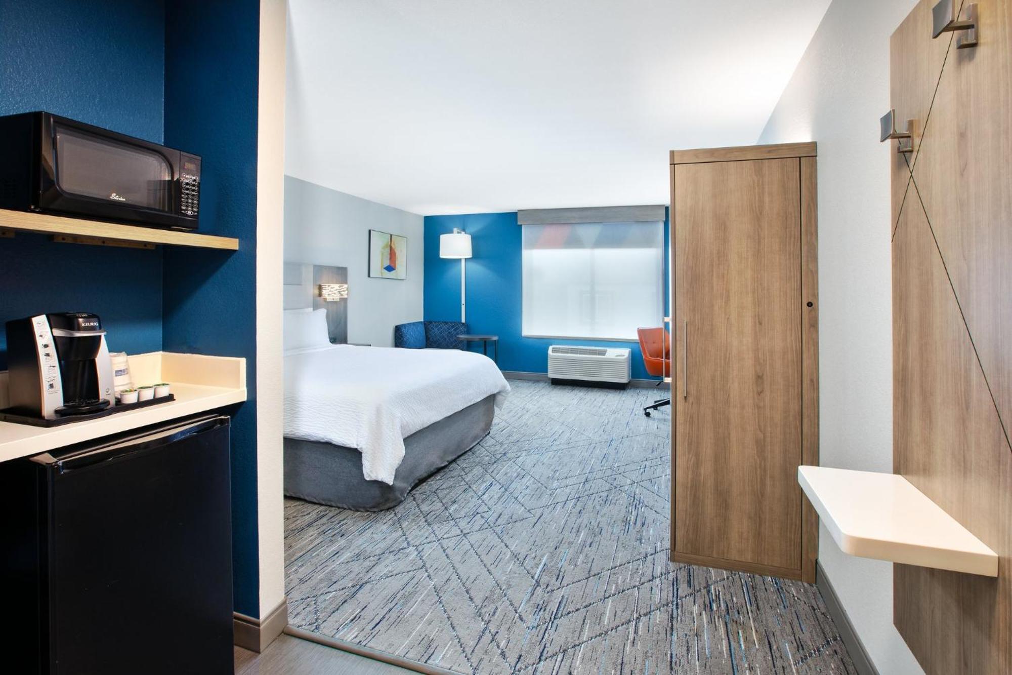 Holiday Inn Express & Suites Buffalo, An Ihg Hotel Εξωτερικό φωτογραφία